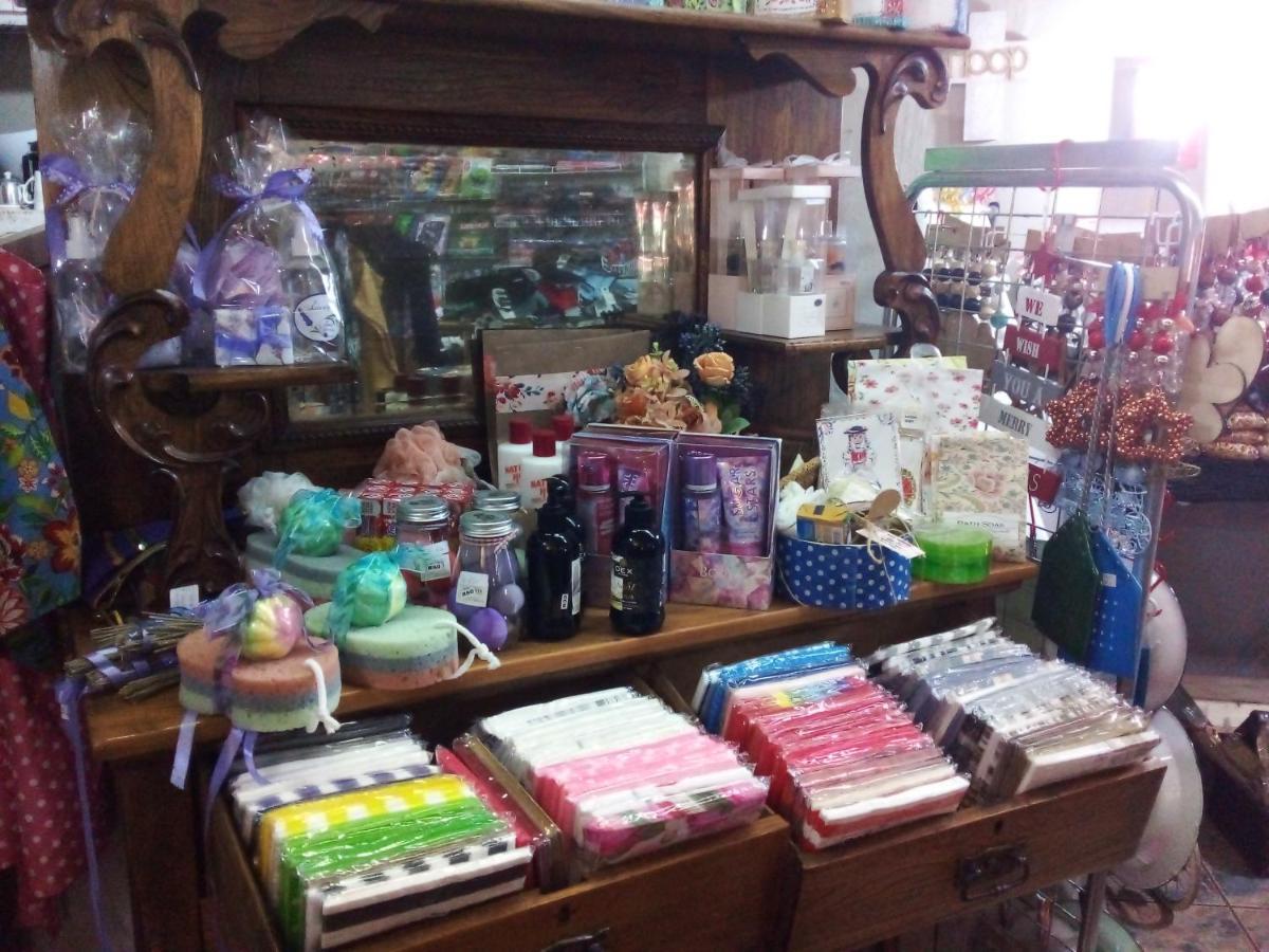 Africas Eden Guesthouse Mookgophong Ngoại thất bức ảnh