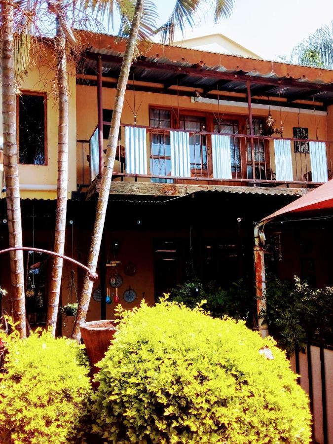 Africas Eden Guesthouse Mookgophong Ngoại thất bức ảnh