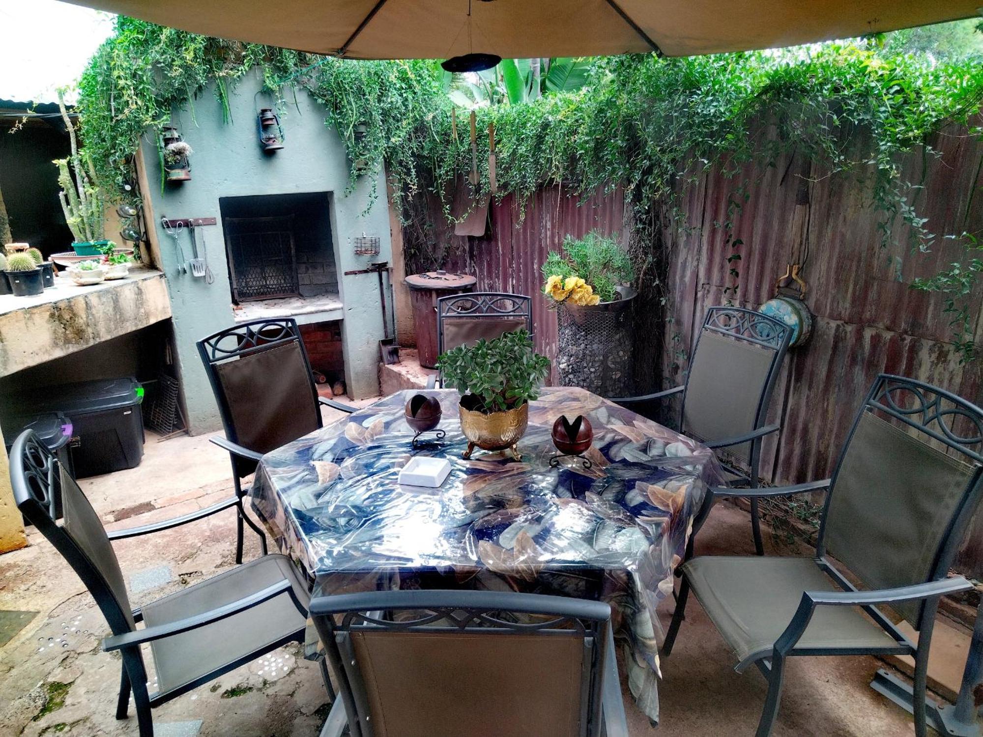 Africas Eden Guesthouse Mookgophong Ngoại thất bức ảnh