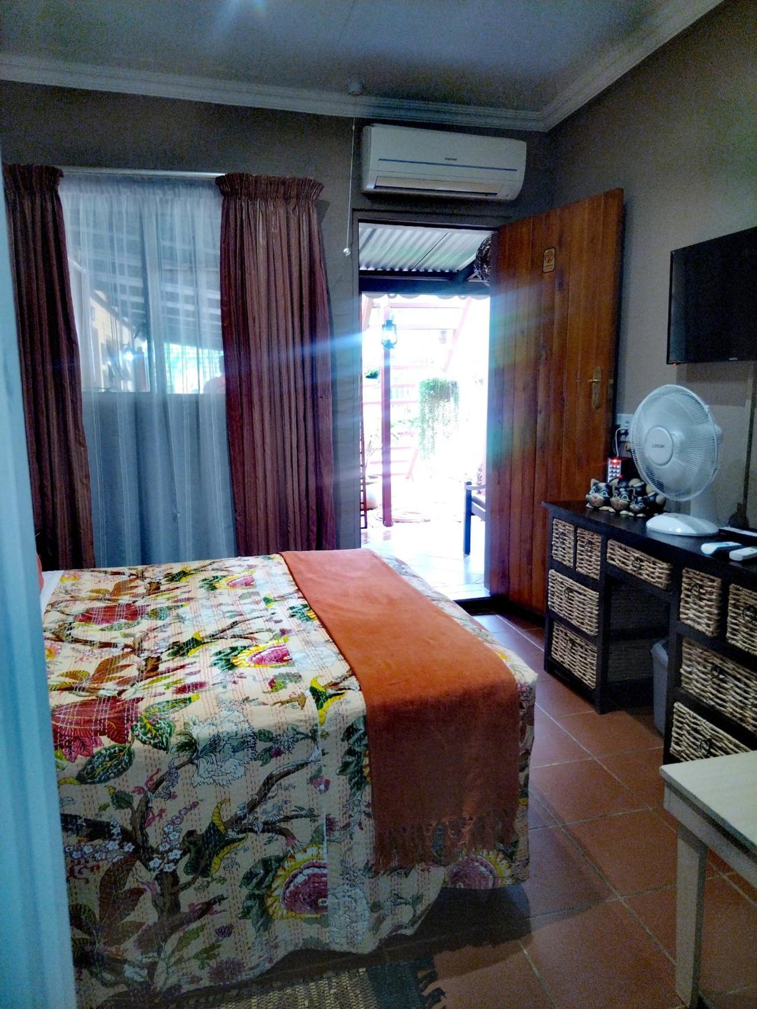 Africas Eden Guesthouse Mookgophong Ngoại thất bức ảnh