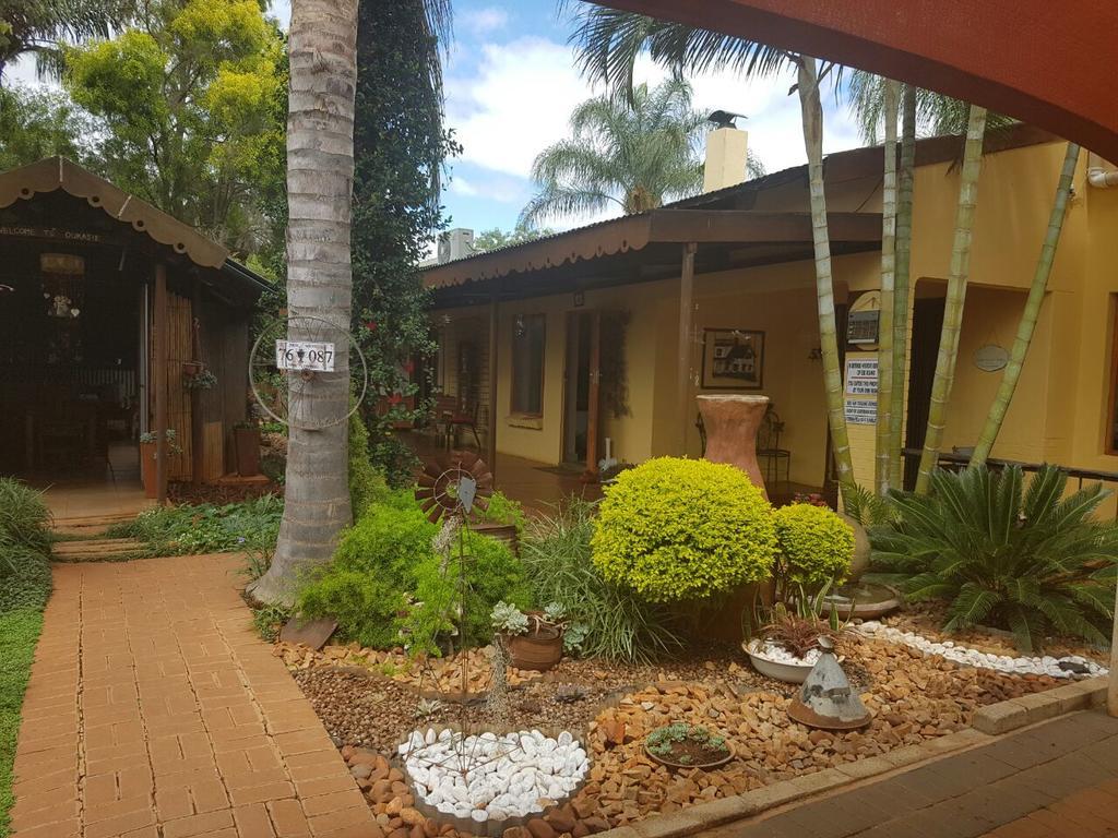 Africas Eden Guesthouse Mookgophong Ngoại thất bức ảnh