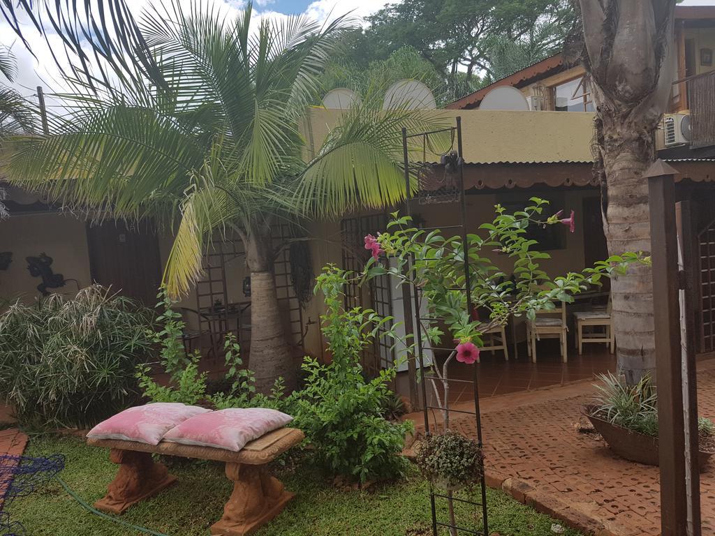 Africas Eden Guesthouse Mookgophong Ngoại thất bức ảnh